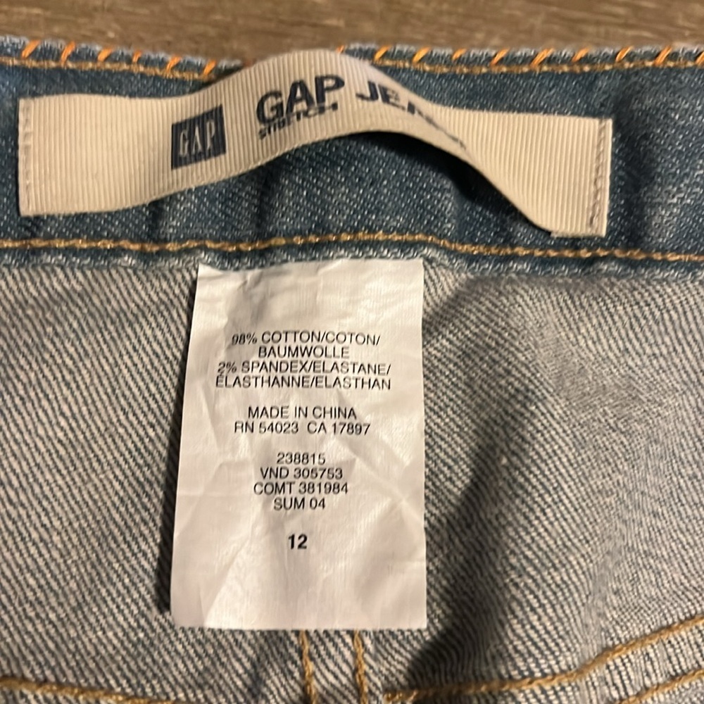 Gap Denim Skirt Floral Embroidery size 12 - Picture 6 of 6